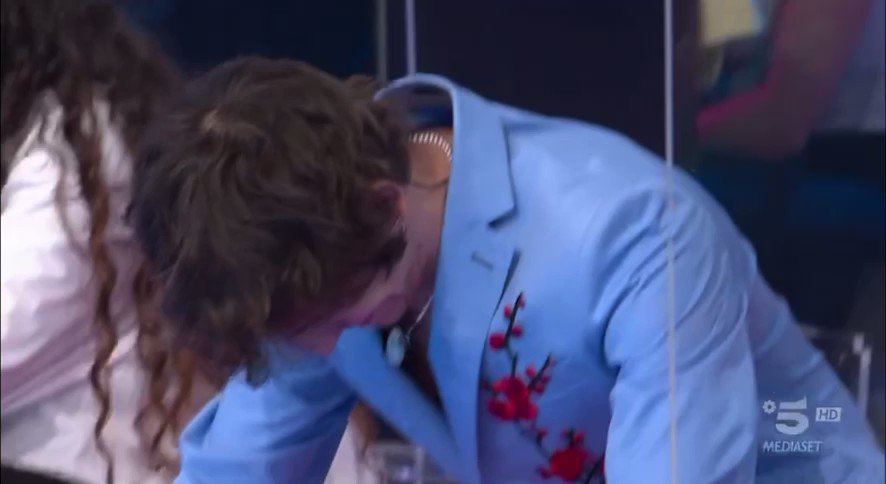 Sara_Ultimo's tweet image. Quanto si può amare #Todaro per aver nominato #Cosmy, qui Alex si è illuminato .
#cosmex #alexwyse #Amici21 #alexeluigi #SenzaChiederePermesso