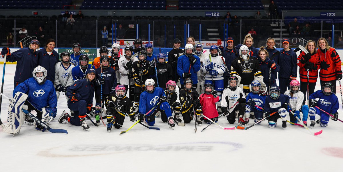 It’s not every day you get to skate with two Olympic gold medalists. 🤩

Thank you to <a href="/pou29/">Marie-Philip Poulin</a> and <a href="/LauraStacey7/">Laura Stacey</a> for running two incredible girls hockey clinics with the help of <a href="/CuseIce/">Syracuse Ice Hockey</a>!