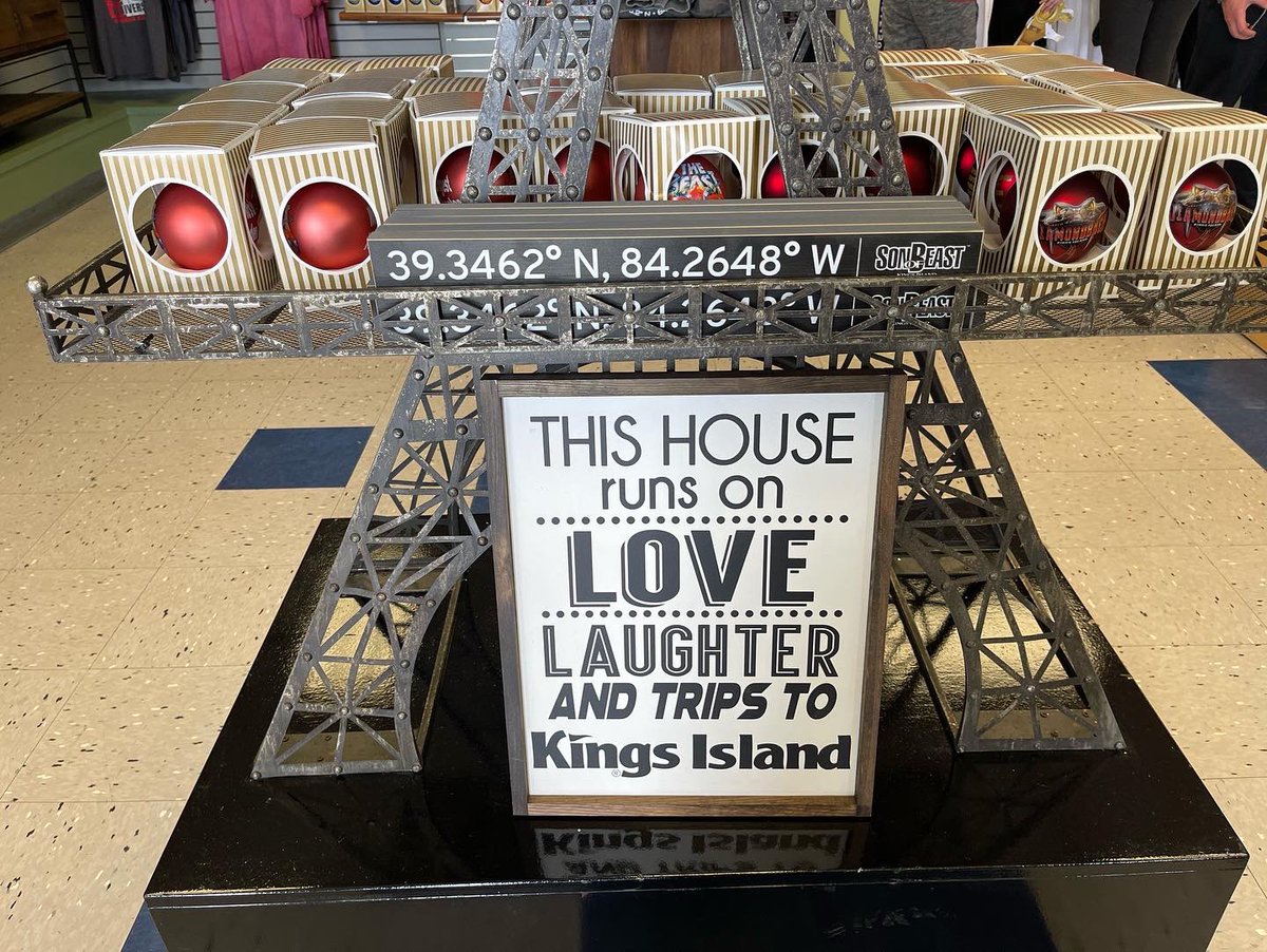 BuckeyeCoaster's tweet photo. #KI50th Anniversary Merchandise in the #KICollection Store located on International Street at @kingsislandpr! #KingsIsland #KI1972 #2022 #KIMerchandise https://t.co/bkePfbGNGQ