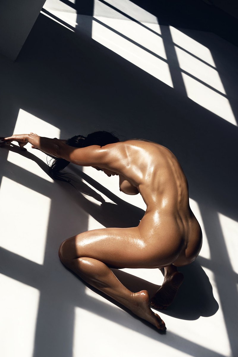 GN all my friends!

soon you will see how the thoughts and fantasies of people look with your own eyes. A new collab is on its way.

#NFTCommunity #NFTfamily