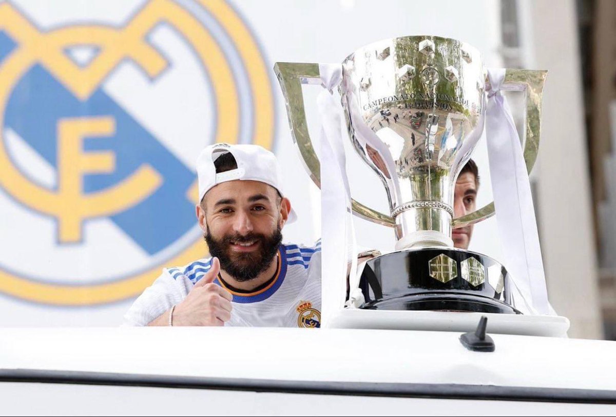 FCRealMadridFT's tweet photo. The party continues!  🏆🏆🏆 #RealMadridEspanyol #RealMadridDay #RealMadrid #Bernabeu #RealMadrid #HalaMadrid #fcrealmadridfantoken https://t.co/3BKF55sMdc