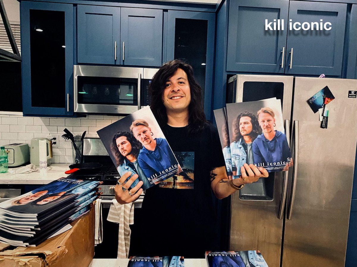 issue #4 is officially all shipped out. thank you so much for your patience. we can't wait to hear what you all think of this issue. if you haven't ordered a copy yet, you can do so at: killiconic.com 

#scarykidsscaringkids #posthardcore