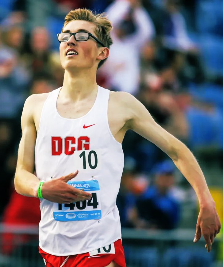 🔷 DRAKE CHAMPION x 2️⃣ 🔷

1600M - 4:15.96

Aidan Ramsey completes the Drake distance double for his 2nd 🏳️ of the weekend!