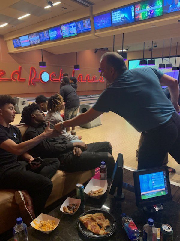 AsstSuptESD's tweet photo. Incredible day hosting over 30 outstanding young men for bowling and inspirational speeches. Our future looks very bright! Honored to be among these great young stars, as a followup to our October Young Men’s Conference. @Ed_OBannon @ClarkCountySch @MBK_Alliance https://t.co/wFxkSKlOSz