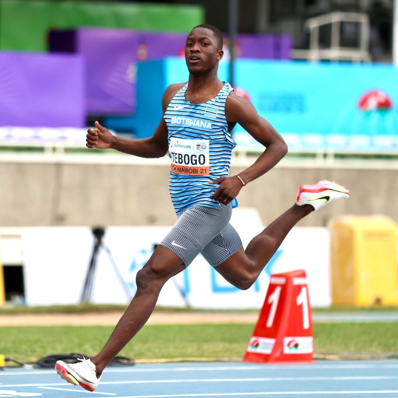WorldAthletics's tweet photo. Two world U20 sprint records on the same day 😳

Just five hours apart, Letsile Tebogo 🇧🇼 ran 9.96 for 100m and @ErriyonK 🇺🇸 clocked 19.49 for 200m 👇