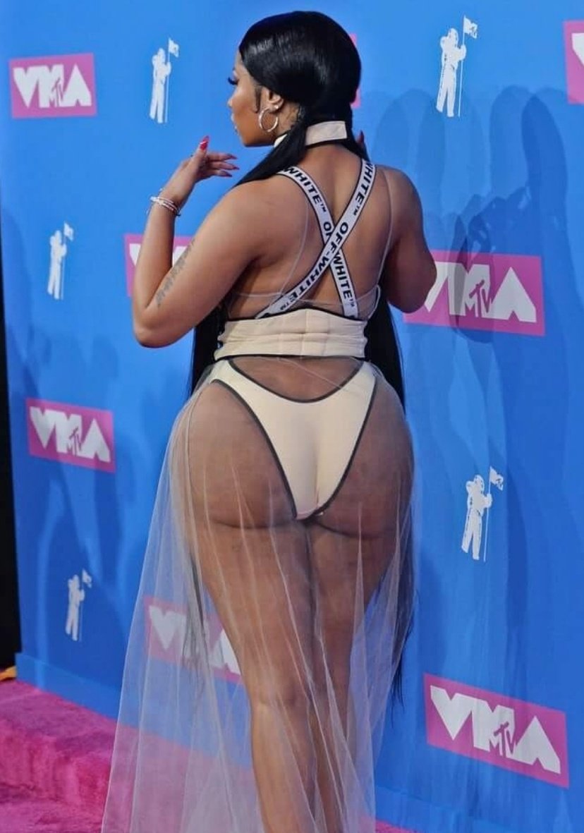 Ники Минаж booty