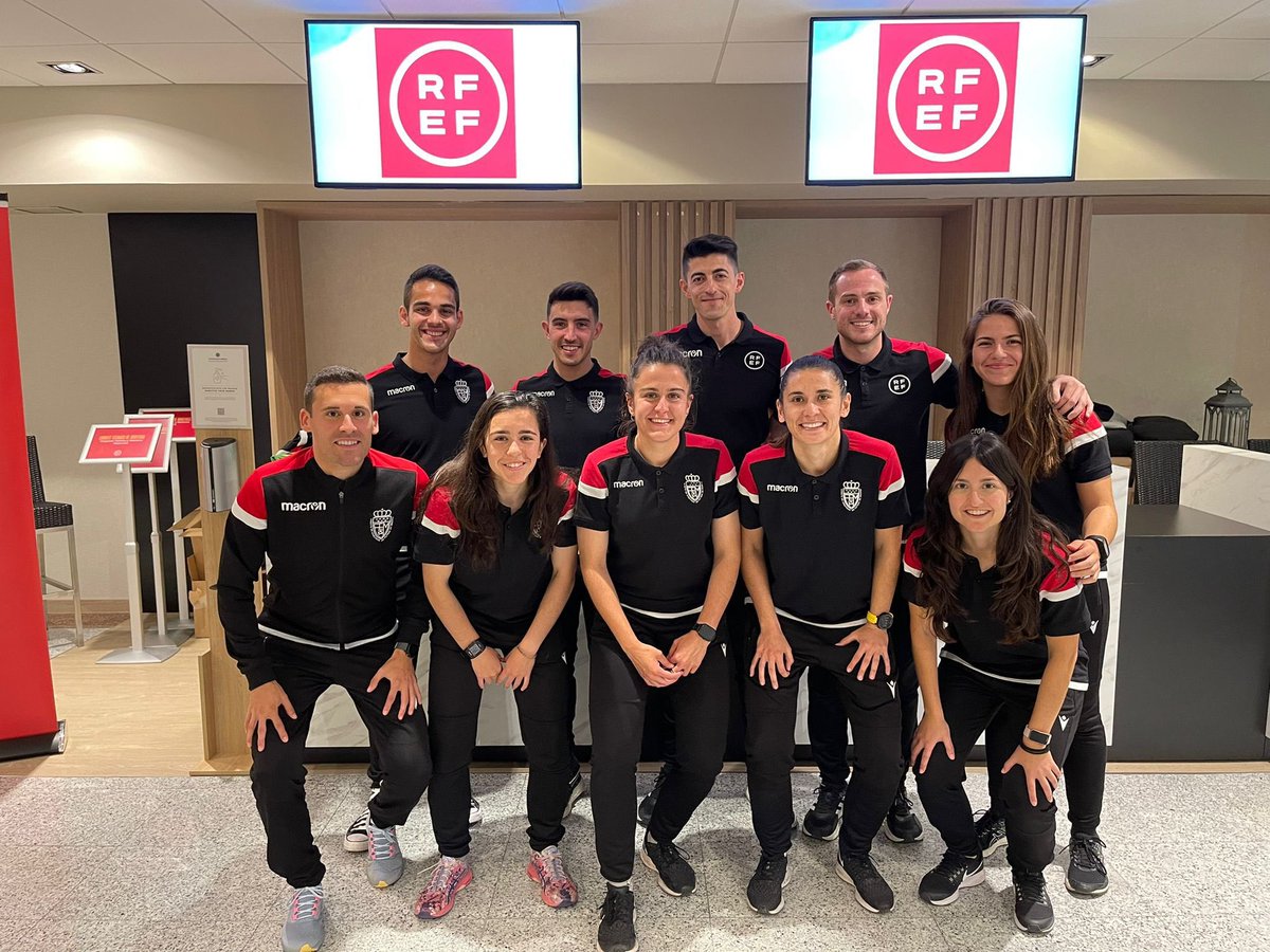 RFFM_oficial's tweet photo. 🔴 ÁRBITROS ASISTENTES 2ª RFEF (Control físico-técnico Asistentes 2ª B - 2ª RFEF)
Optan al ascenso a 1ª RFEF como árbitros asistentes:
    Miguel Murciego Cabezas 
    Sergio Rebollo Merino https://t.co/Lmk3dEsPK8