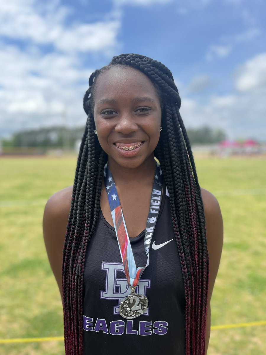 Congratulations to Genie McGhee for her new PR in the 100M taking 2nd place at Sectionals.