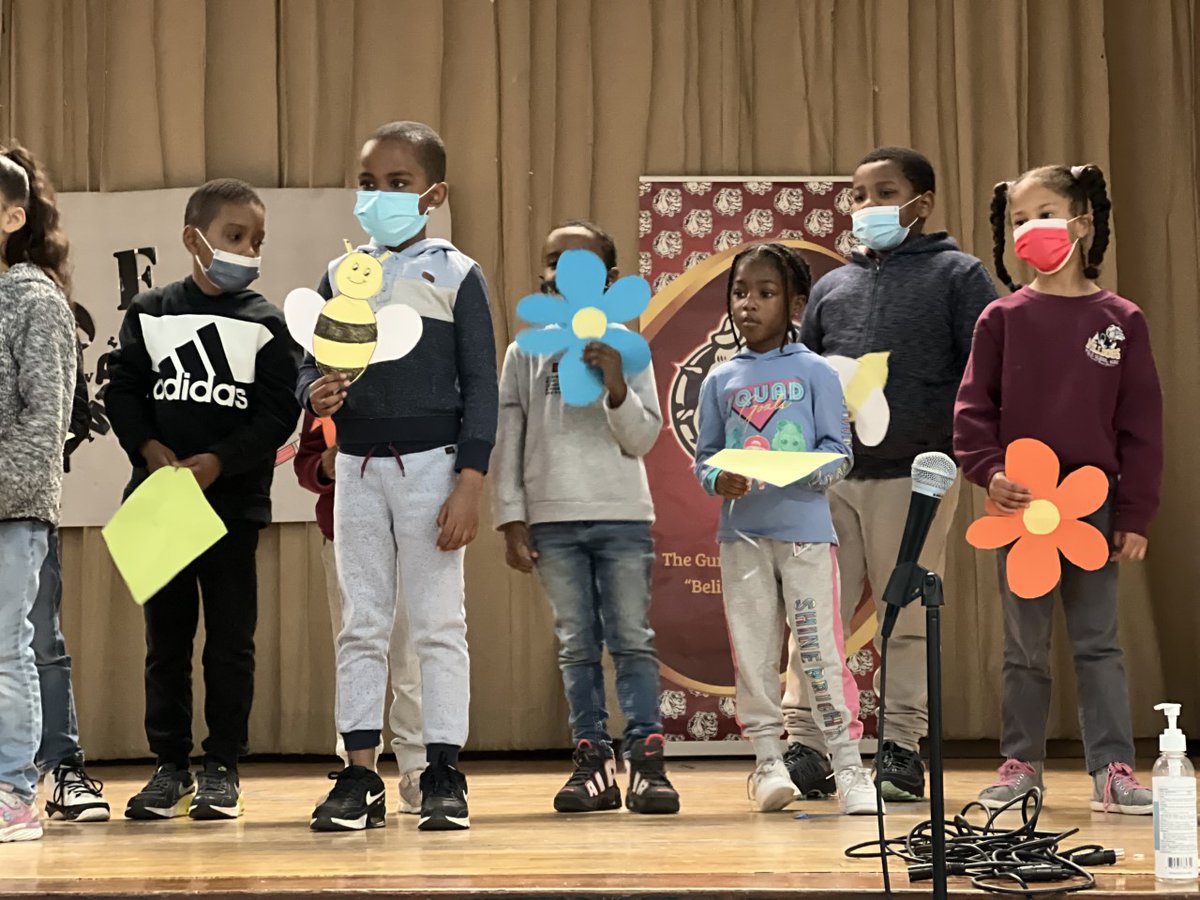PS41GunHillRoad's tweet photo. FINALLY! OUR FIRST IN- PERSON ASSEMBLY! Performances from Ms. Jones's class, Mr. Grant, our wonderful teachers, and PBIS Awards were earned by many students! Congratulations! #livelovelightlearn #Steps2Success @cristinevaughan @District11BX @BxSuptTobia https://t.co/Yejl0zo0c8