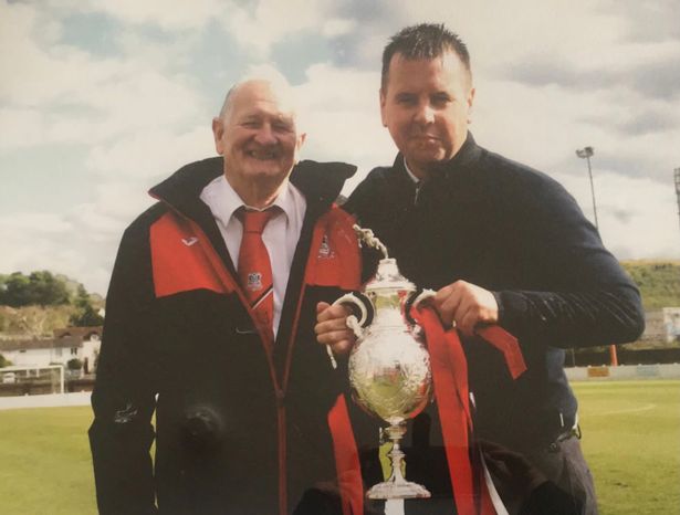 ManorFarmFC's tweet photo. 📝 | There's Only One Geoff Sellek

A letter to our beloved Geoff Sellek ♥️

By Bristol Manor Farm FC

https://t.co/GAf1QOucbW https://t.co/reXcNNhY1r
