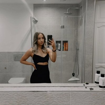 ImogenRCB's tweet photo. #NewProfilePic https://t.co/jjfLvN8XGX