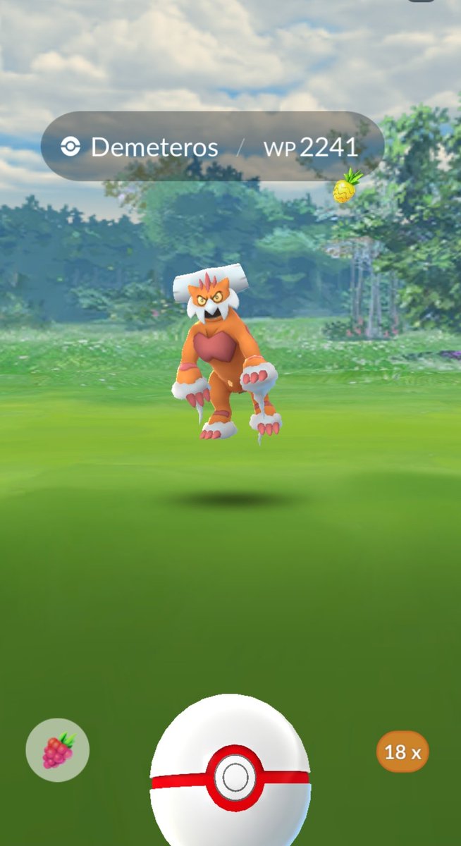 Sircojones_PoGO's tweet photo. Yey #hundo
#PokemonGO #LandorusRaid https://t.co/jjPAyqPPu2