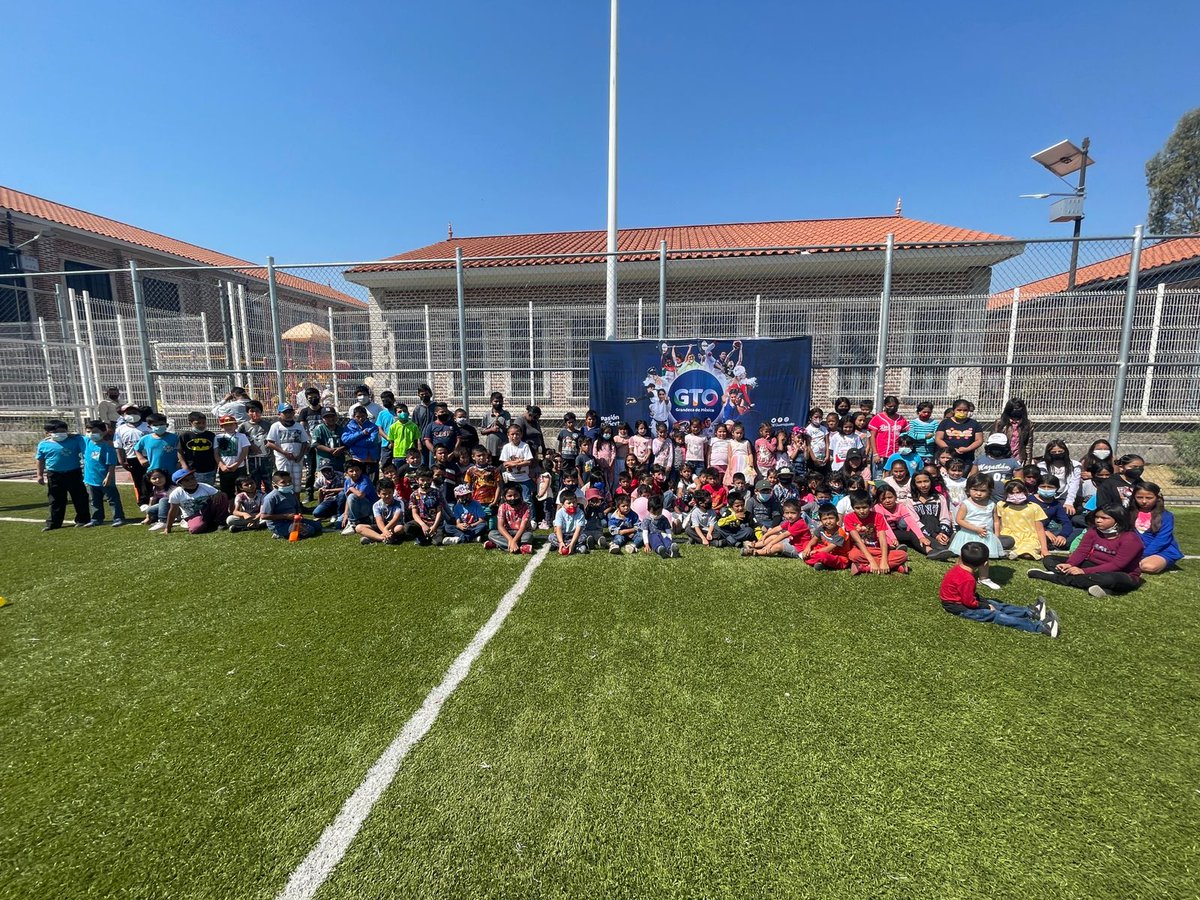 LuisAgVal's tweet photo. Gran ambiente en el Rally Deportivo de @CODEGuanajuato con los y las niñas del #CentroImpulso #LasPalomas en #Guanajuato Capital. 220 participantes en este día de la niñez. https://t.co/s3SWa3xJTP