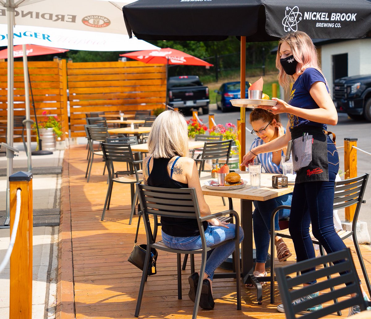 Safe to say we made it to patio season! 
What's your go-to once the sun comes out??🍻
📸 <a href="/only1andywright/">only1andywright</a>
#localrestaurants #supportlocal #beertownpublic #drinklocal #drinkbeerfromhere #takeout #eatlocal #curbsidepickup