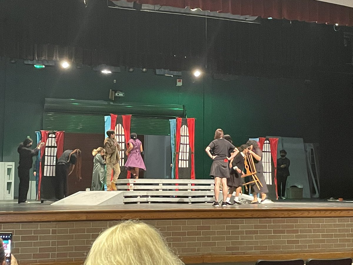 Principal_Swain's tweet photo. So proud of our kids today! They did an amazing job! @deckermiddle #OTTM #DeckerPride @DeckerMSTheatre https://t.co/hsu4jCrprF