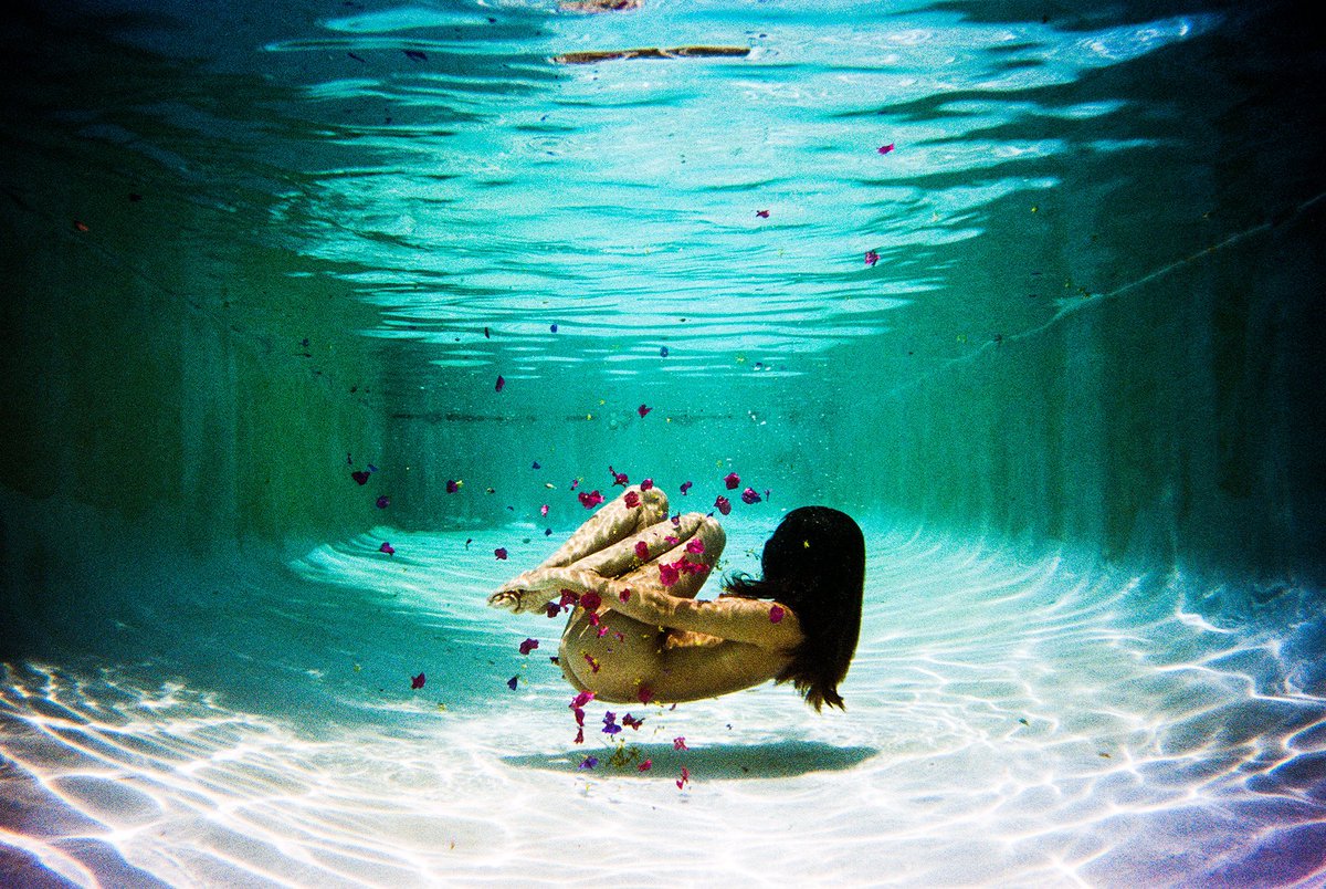 Just had to delete over 600 images off my IG after this post was removed, reviewed and removed again for “sexual solicitation”. I hate it there. So.. hello darkness(twitter) my old friend…