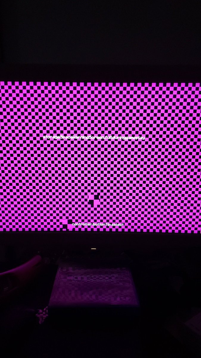 Devidlouw's tweet photo. #minecraft #bug guess I have to start all over again😭😭😭 https://t.co/zwly5Pm6Pv