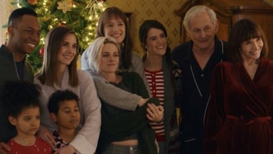 blystreet's tweet photo. mais filmes sáficos como esses que são clichê puro era só o que eu queria sabe https://t.co/5q5XENAOz6