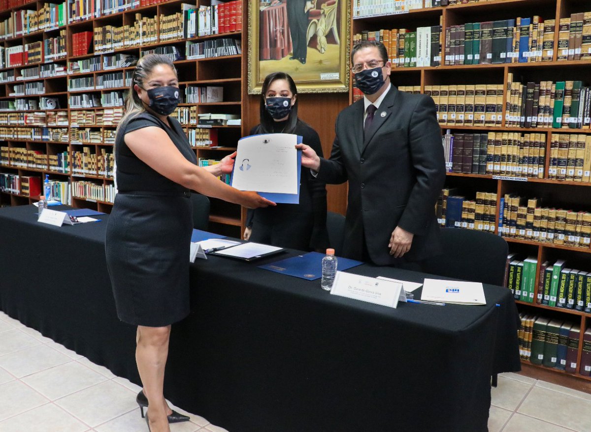 PJEHidalgo's tweet photo. El Instituto de Profesionalización e Investigaciones Jurídicas del @TSJHidalgo, entregó títulos a egresados de las Maestrías de #derechoprocesalpenalacusatorioyjuiciosorales, en #mediosalternosdesolucióndeconflictos; en #derecholaboral y en #derechocivil y #procesalcivil. https://t.co/5TjautJOlN