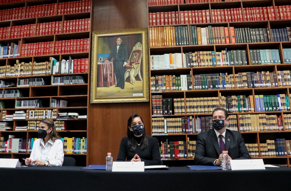 PJEHidalgo's tweet photo. El Instituto de Profesionalización e Investigaciones Jurídicas del @TSJHidalgo, entregó títulos a egresados de las Maestrías de #derechoprocesalpenalacusatorioyjuiciosorales, en #mediosalternosdesolucióndeconflictos; en #derecholaboral y en #derechocivil y #procesalcivil. https://t.co/5TjautJOlN
