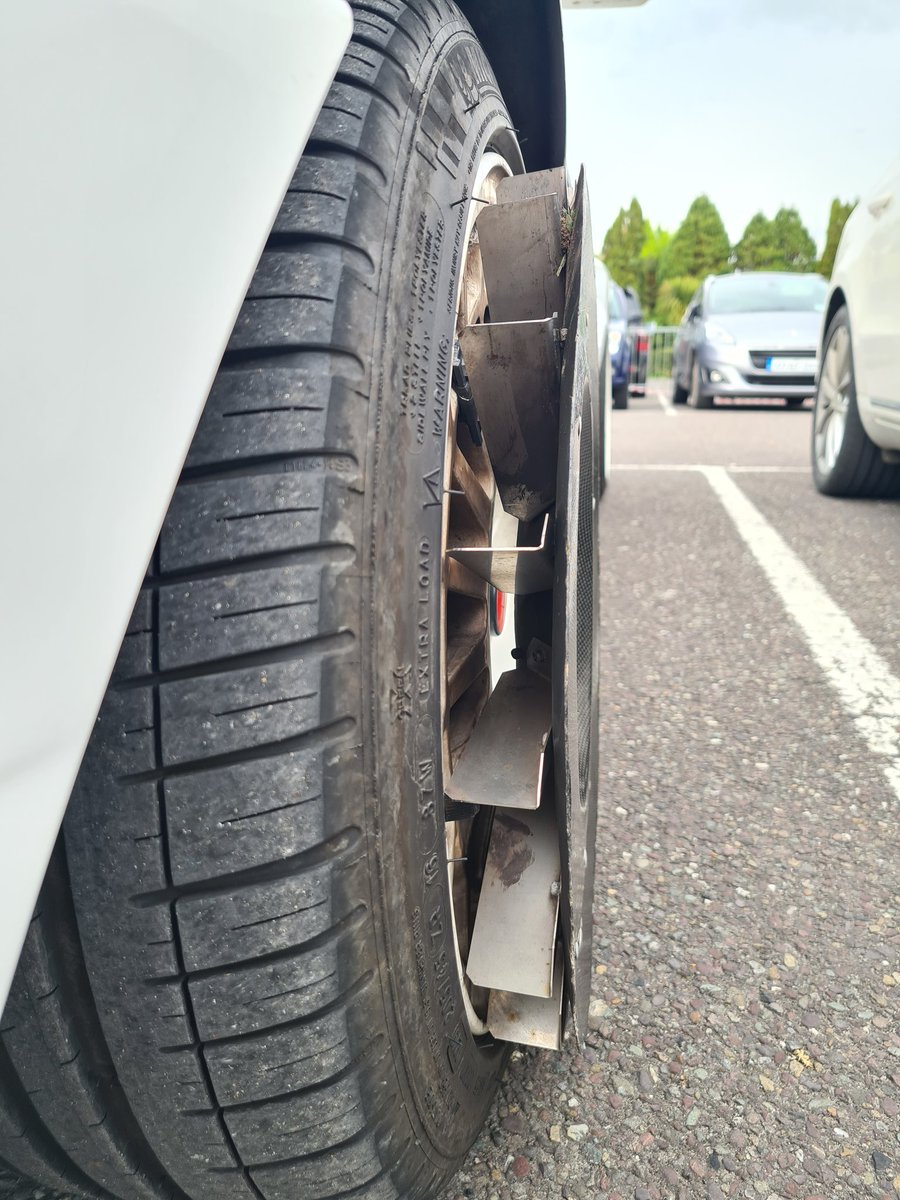 Without a doubt, this #Lancia #Delta #Integrale has to be the coolest car I've seen so far at <a href="/RallyoftheLakes/">KDMC</a> 😍😍😍
Forget all the #bapbap #bangbang #boyracers, this #rally #legend sitting still, complete with rare #turbofan brake cooling discs is better than anything else here
