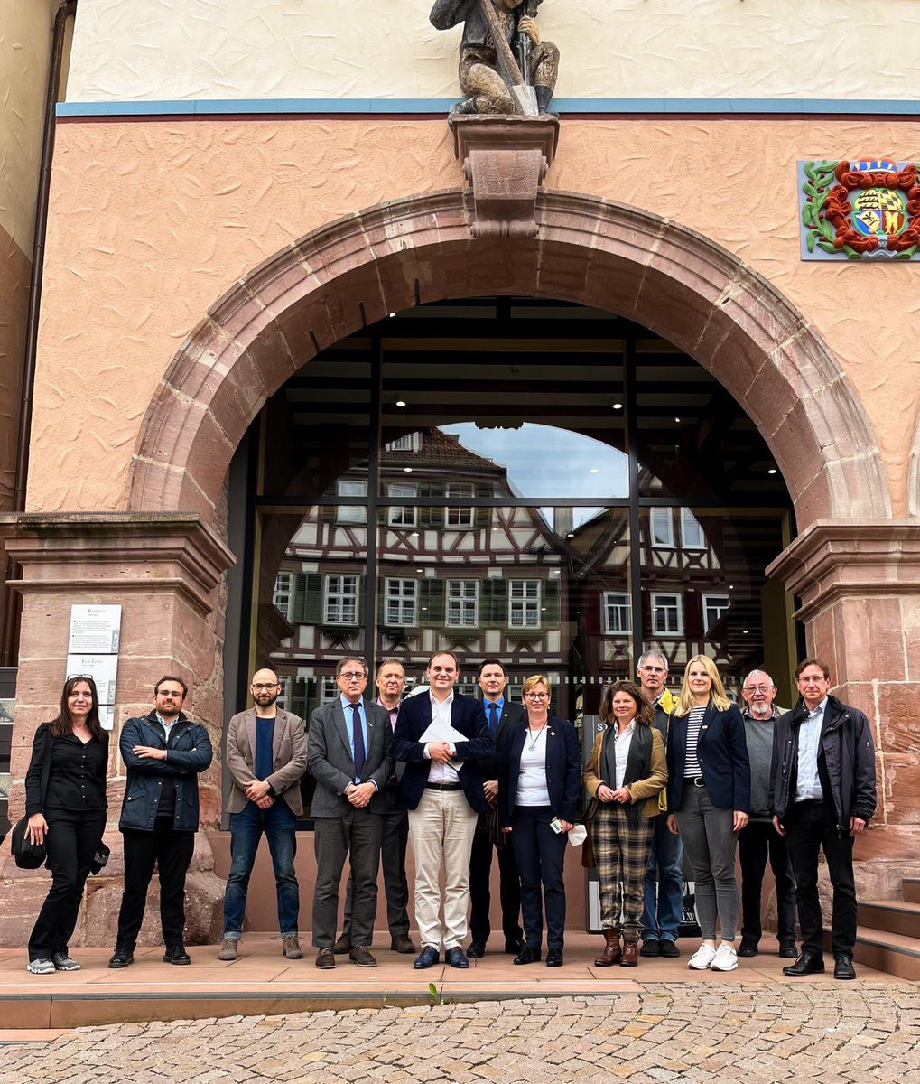 La candidature de la grande abbaye de Hirsau pour son inscription clunisienne sur la liste du Patrimoine mondial de <a href="/UNESCO_fr/">UNESCO en français</a> - 2 jours de travail pour la mise en place du comité de travail avec le Land @thelaend Baden Württemberg <a href="/SitesClunisiens/">Sites Clunisiens</a> <a href="/ClunisienUnesco/">Sites clunisiens européens, candidature UNESCO</a> <a href="/StadtCalw/">Stadt Calw</a>