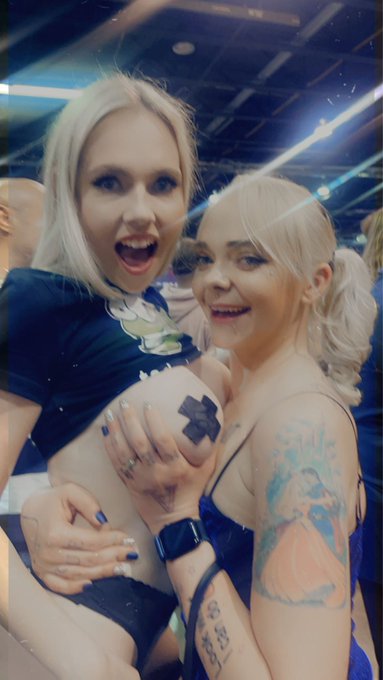 This beautiful woman @RebelRhyderXXX @RexRadiation https://t.co/7HUOKXZ7LR<a class="tags" href="/tag/rebelrhyderxxx">@rebelrhyderxxx</a><a class="tags" href="/tag/rexradiation">@rexradiation</a>