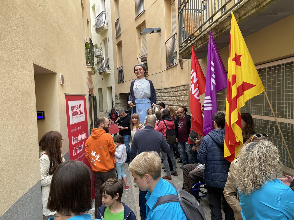 InterAnoia's tweet photo. 🔴 Moltíssimes gràcies a tothom qui avui ens ha acompanyat en una jornada tan especial. L’espai la Trabala ja és una realitat a Igualada, a l’Anoia i al país. Endavant! ✊🏻 https://t.co/524rL3uTqc