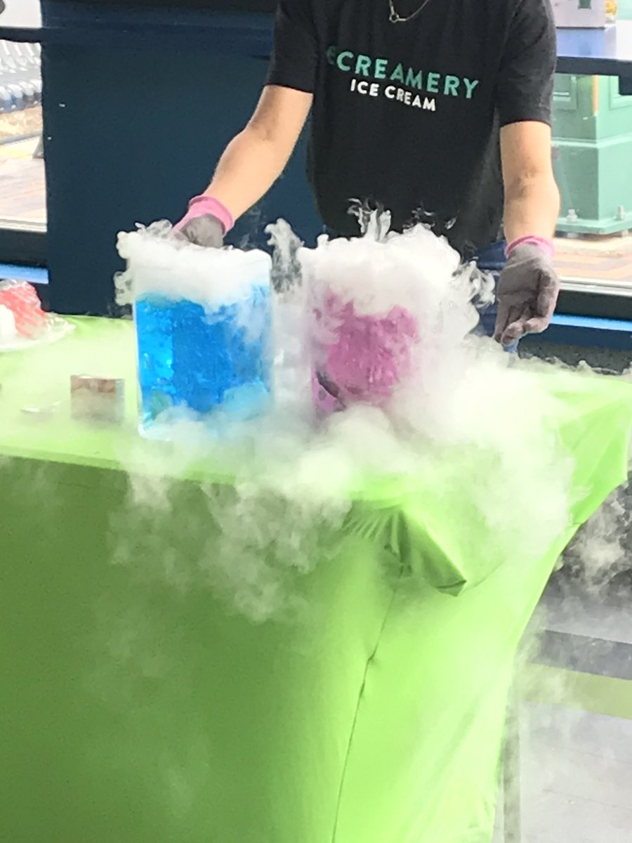 NESciFest's tweet photo. We had a full house for festival favorite, “The Science of Ice Cream & Dry Ice” w/ @ecreamerydundee.
.
If you’re out today stop & purchase a pint of our signature flavor, Scientific S’mores to support science! {#NESCIFEST receives $1 for every pint sold}
#nescifest #ecreamery https://t.co/FfDUmHb33R