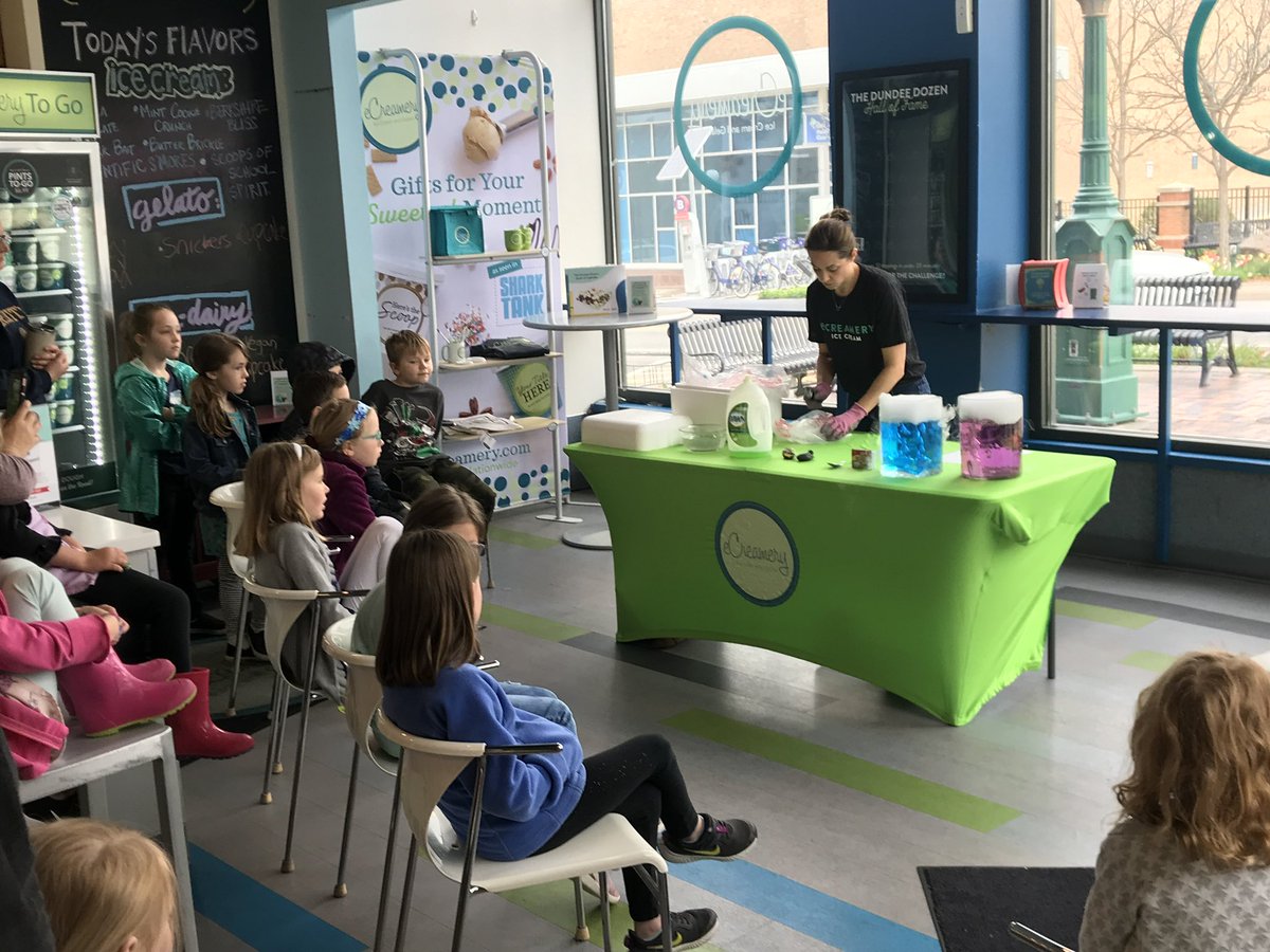 NESciFest's tweet photo. We had a full house for festival favorite, “The Science of Ice Cream & Dry Ice” w/ @ecreamerydundee.
.
If you’re out today stop & purchase a pint of our signature flavor, Scientific S’mores to support science! {#NESCIFEST receives $1 for every pint sold}
#nescifest #ecreamery https://t.co/FfDUmHb33R