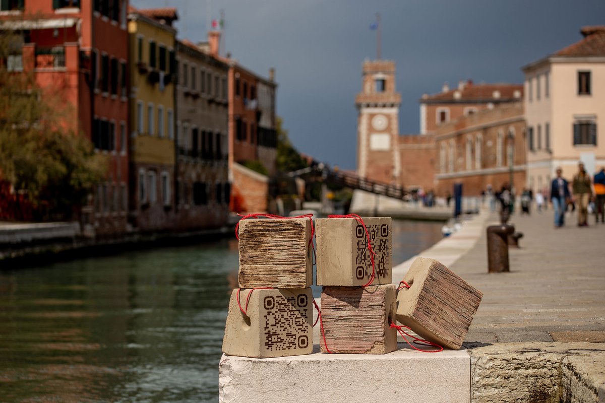 METALOCUS's tweet photo. In Italy, Exculpatio presents its pixels in an ever-changing impromptu arrangement, which symbolically opens the conversation to the public and invites them to take action and bring awareness about the lack of substantial action against climate change. https://t.co/eMBuxFDKSd