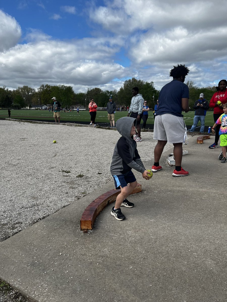 Thank you <a href="/ONxctf/">OlatheNorthXCTF</a> for the great “Flying at the Track” community event this morning! Great turnout, organization, student athletes, leaders and fun!looking forward to future events!