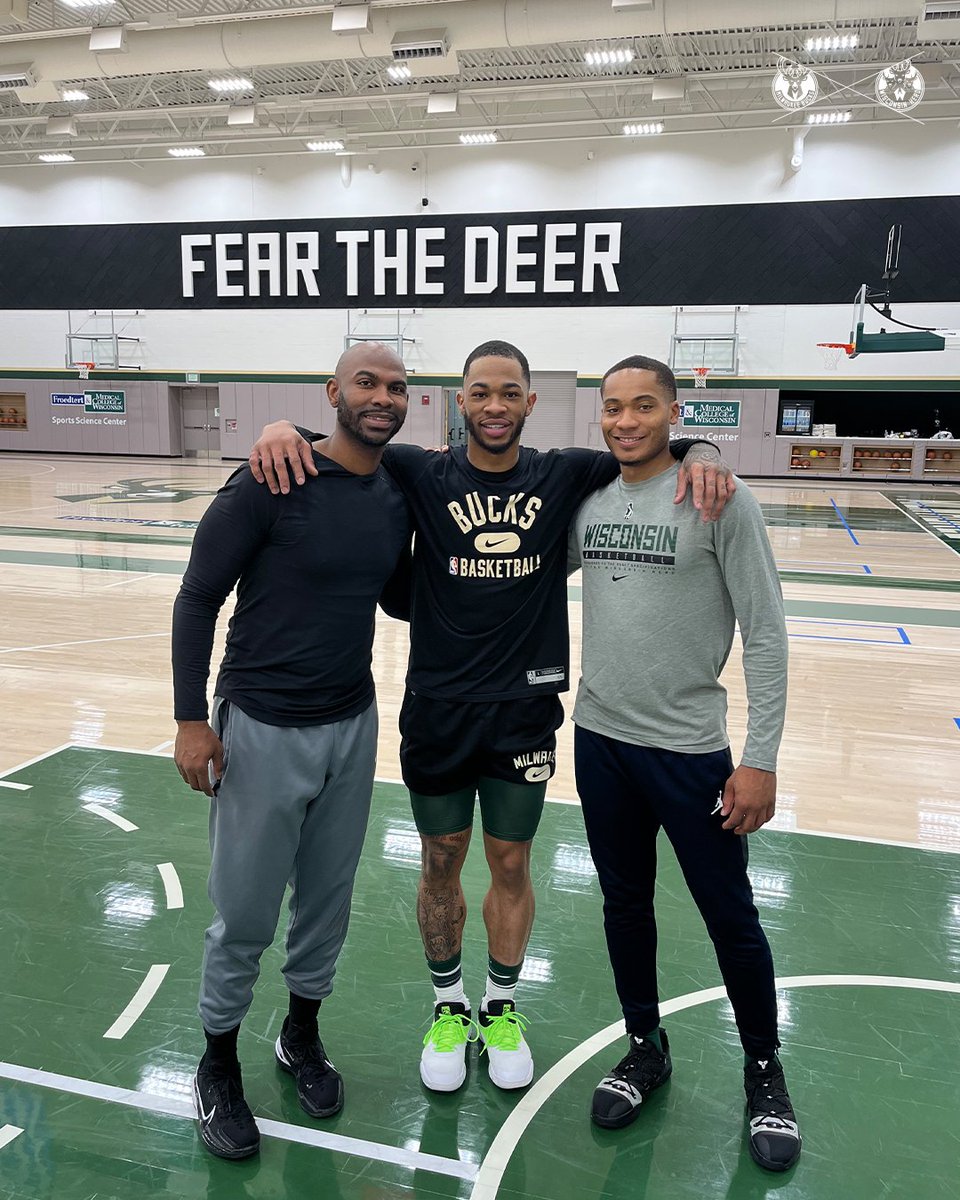 WisconsinHerd's tweet image. Well represented in MKE 🤞

Good luck to @AllenChaisson, @th3flighttuck and Donovan in Round 2 with the @Bucks!!

#HerdUp | #FearTheDeer