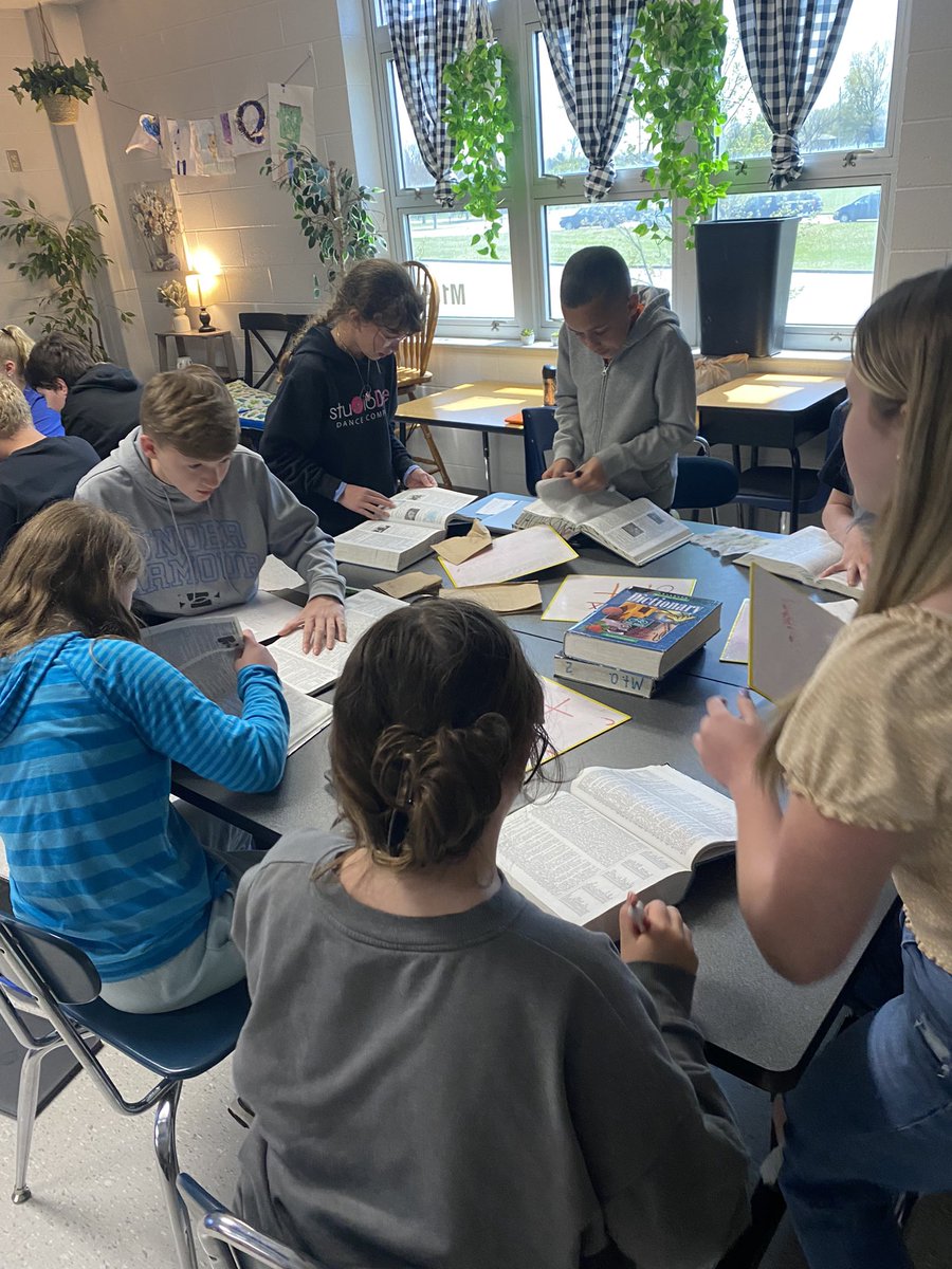 mrs.ponchak tweet media