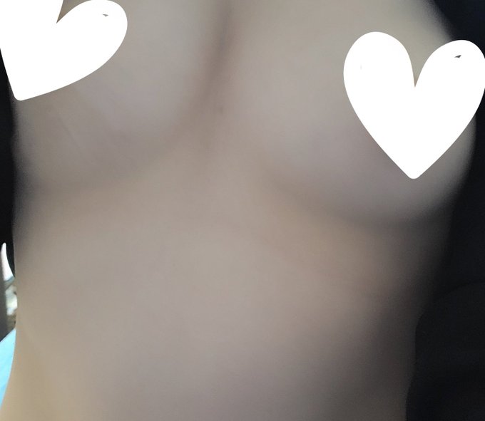 生理時っておっぱい大きくなるんだよね♡  #人妻垢 #裏アカ女子ᅠᅠ #裏アカ男子とつながりたい https://t.co/nuUGIh7aja<a href="/tag/%E4%BA%BA%E5%A6%BB%E5%9E%A2"class="tags">#人妻垢</a><a href="/tag/%E8%A3%8F%E3%82%A2%E3%82%AB%E5%A5%B3%E5%AD%90%E1%85%A0%E1%85%A0"class="tags">#裏アカ女子ᅠᅠ</a><a href="/tag/%E8%A3%8F%E3%82%A2%E3%82%AB%E7%94%B7%E5%AD%90%E3%81%A8%E3%81%A4%E3%81%AA%E3%81%8C%E3%82%8A%E3%81%9F%E3%81%84"class="tags">#裏アカ男子とつながりたい</a>