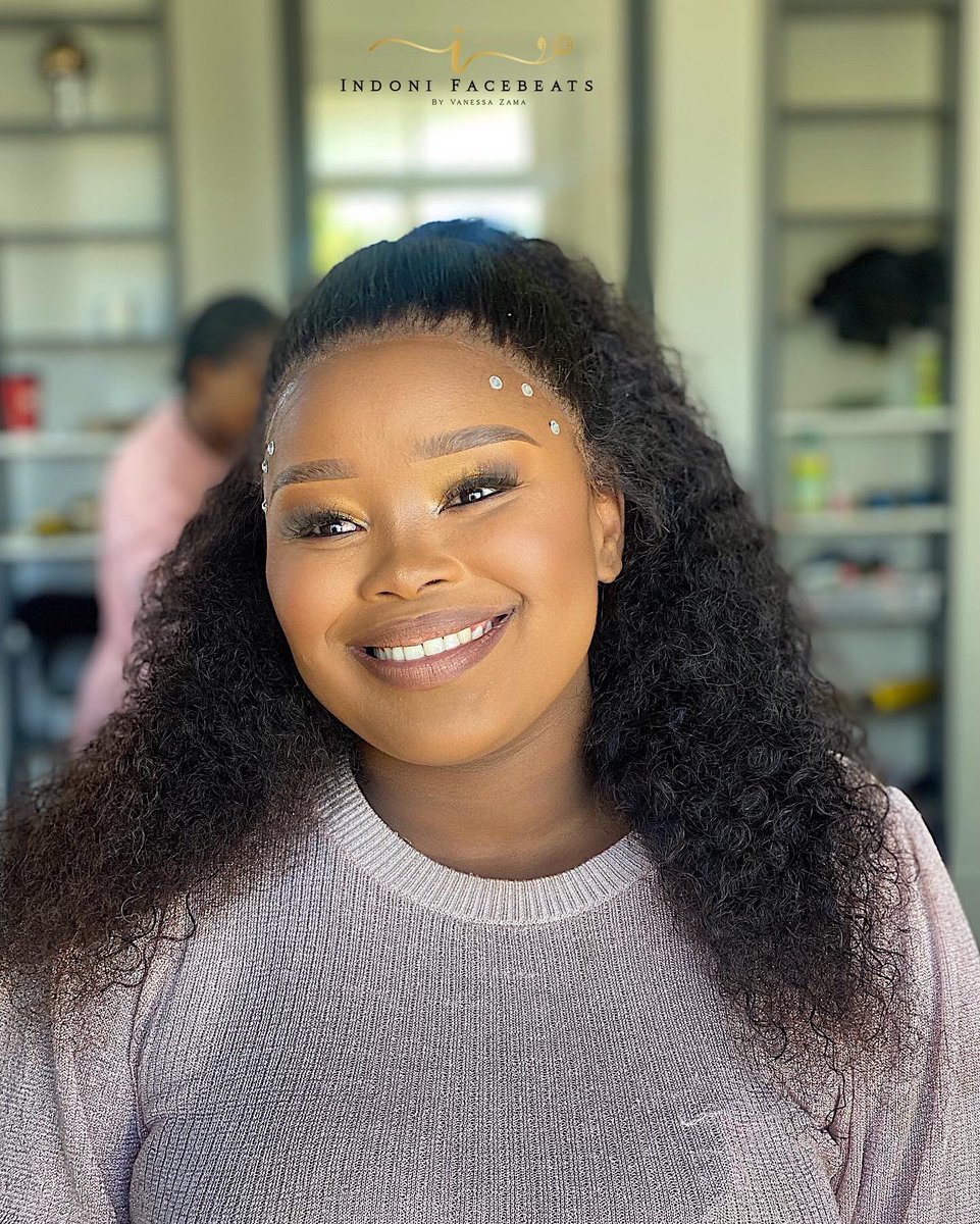 vee_thehun's tweet photo. INDONI FACEBEATS 💄 @MalakytSA #durbanbased #durbanmua https://t.co/4L1EPrRshq