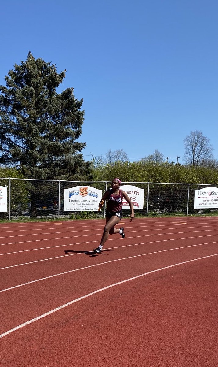 KingstonTigerRelays tweet media