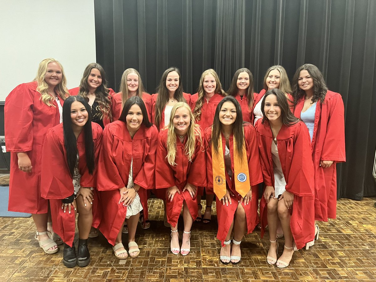 NOCEnidSB's tweet photo. We are so proud of all of our graduates today! Your future is bright, enjoy the day! #jetfam https://t.co/JQheX8t4zY