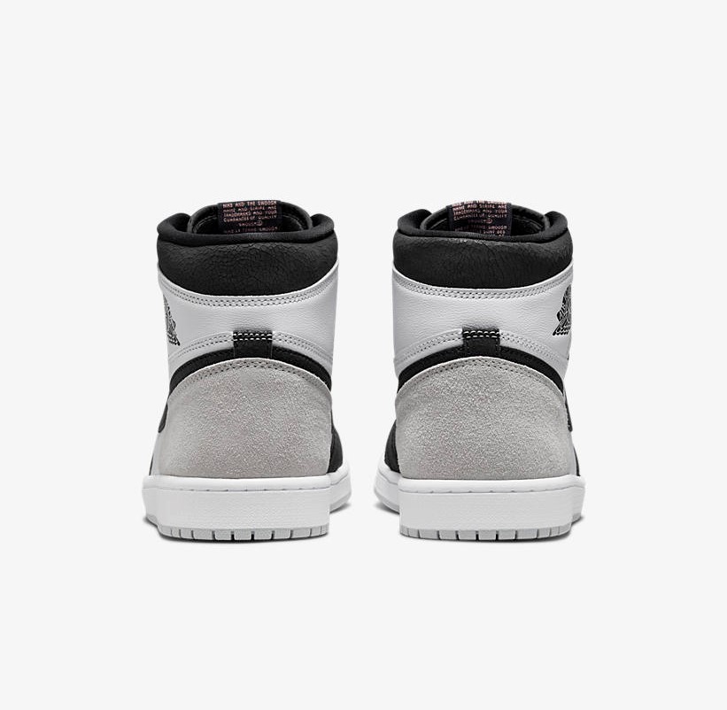 JustFreshKicks's tweet photo. Official Look at the upcoming Air Jordan 1 High OG "Stage Haze" 👀 https://t.co/lNJraGWgwt