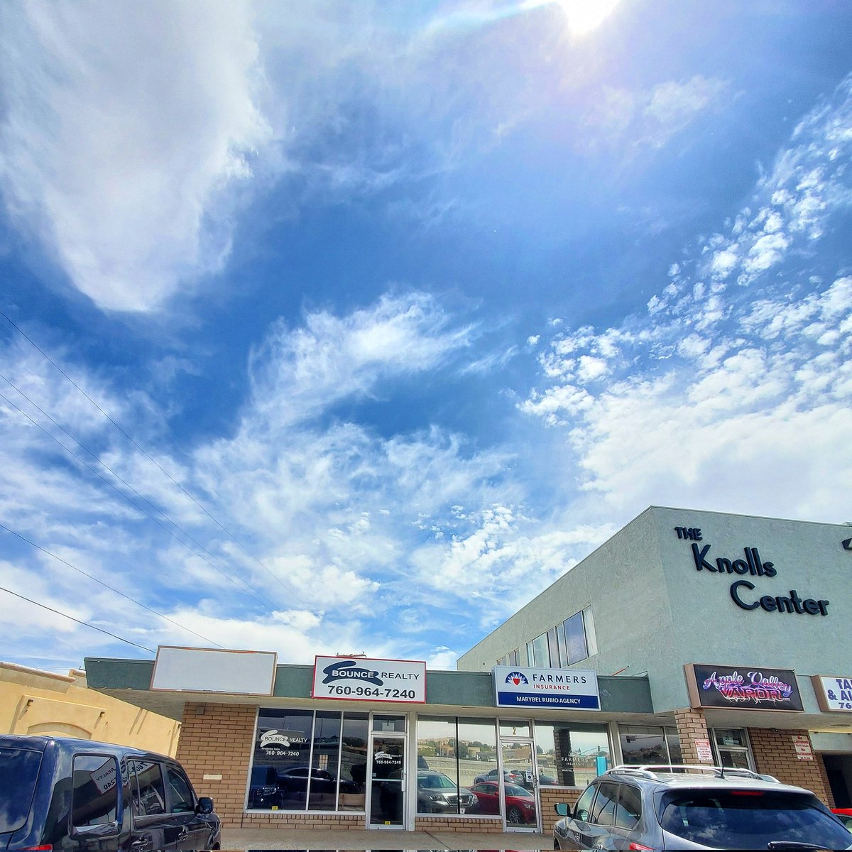 richardbounceRE's tweet photo. Are you having a good weekend? We are!
#weekendvibes #BounceRealty #blueskies #clouds https://t.co/u3ZSX4sFKg