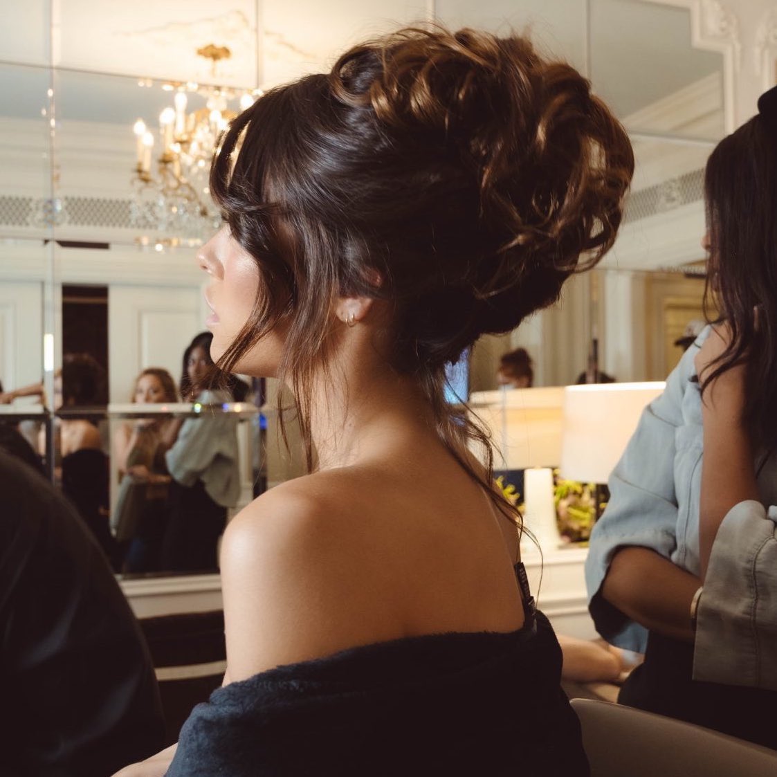 beerlovebot's tweet photo. madison beer x met gala. https://t.co/mglAvl3rbv