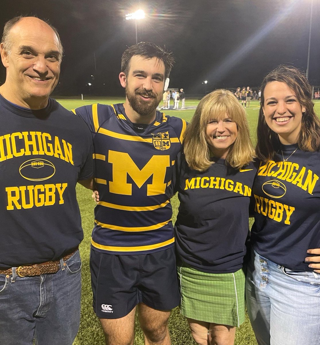 FeldyNicole's tweet photo. We are so proud of you Nathan!! Go Blue! #UmichEngin22 https://t.co/3PJlBJaS17