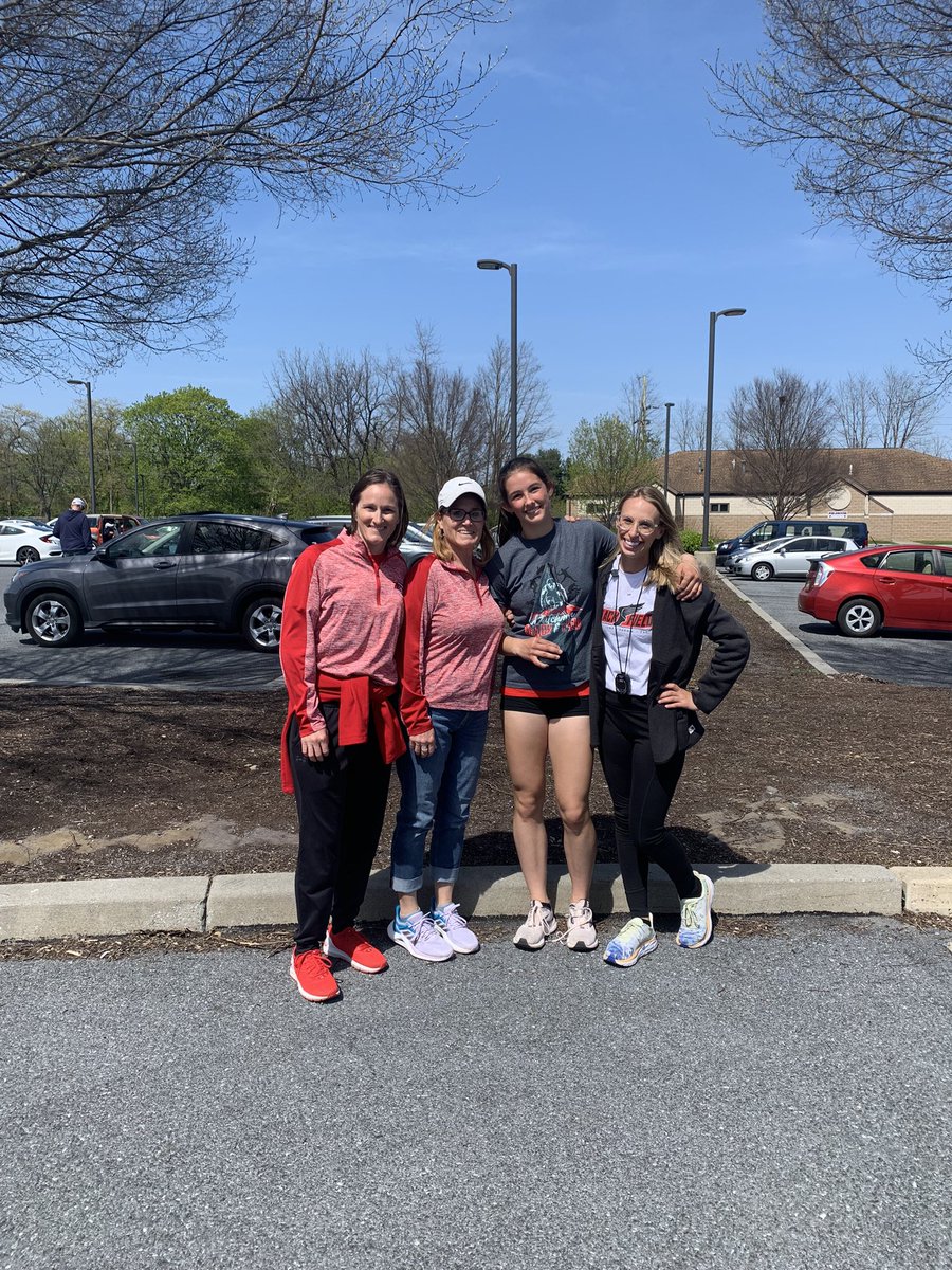 acxcdutchmen's tweet photo. Kendall Cooper was selected Outstanding Female of the Meet! What an amazing honor! Kendall won the 100 and 200 plus anchored the 4x1 to a second place. GO KENDALL! https://t.co/RGt7Nt3e1R