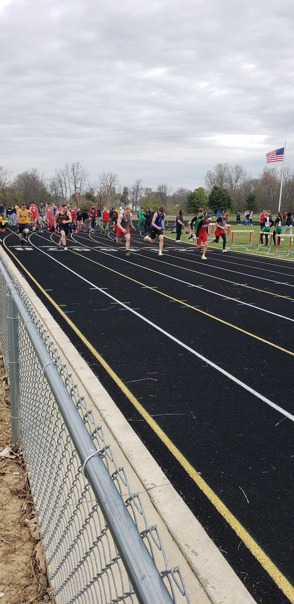 BUCKS TRACK&FIELD tweet media