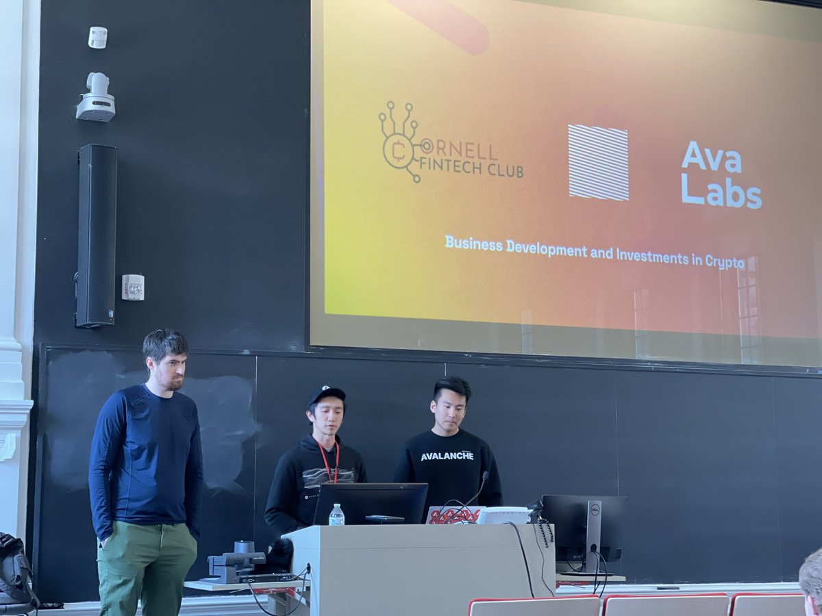 XochIvory's tweet photo. Out here with the @avalabsofficial crew. @Cornell Fintech #Avalanche Hackathon🙌❤️ https://t.co/kXVXRwp1EA