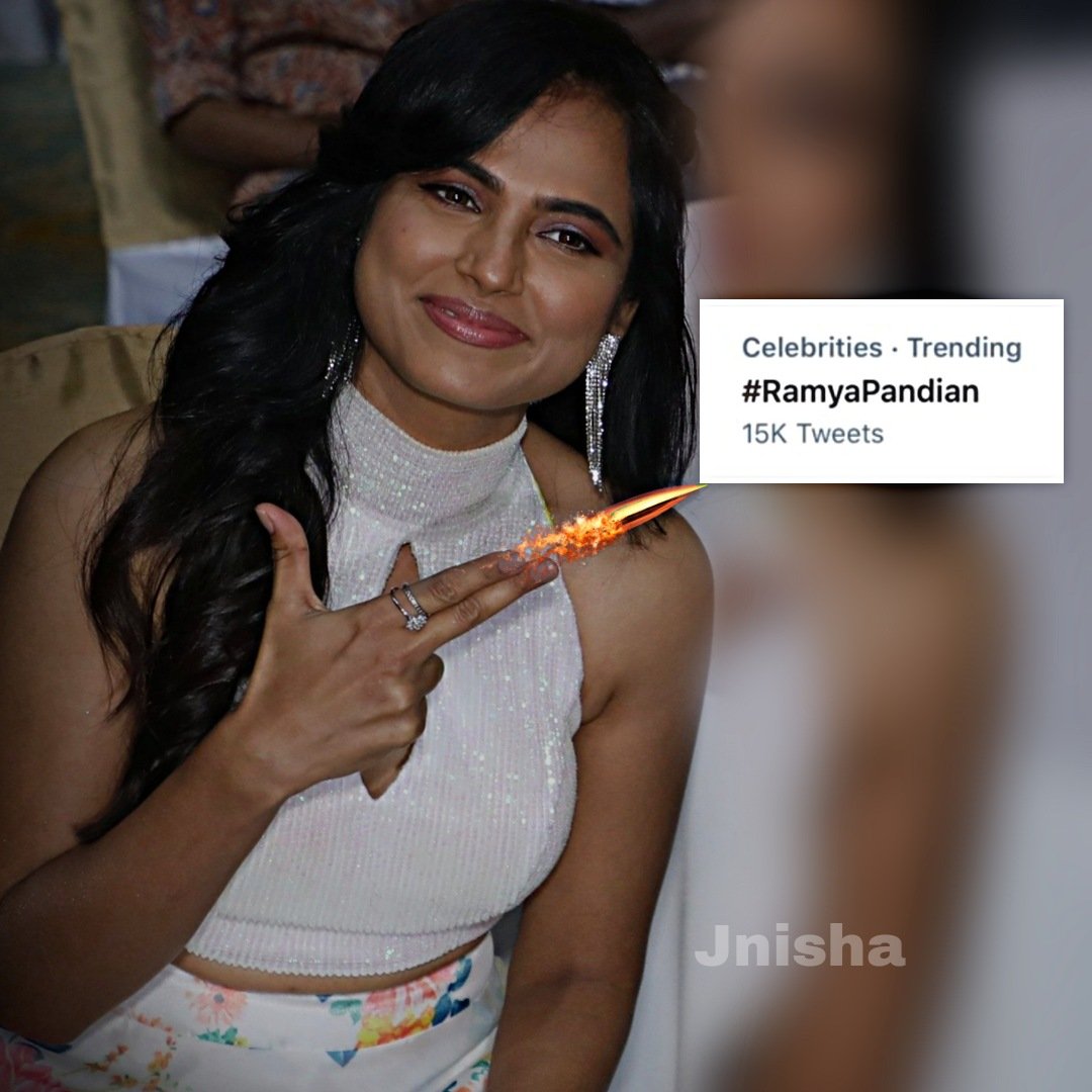 Saju1991Shaki's tweet photo. 🥳🥳🥳🥳
@iamramyapandian
#RamyaPandian
#Thotta https://t.co/K6T5ascoOi