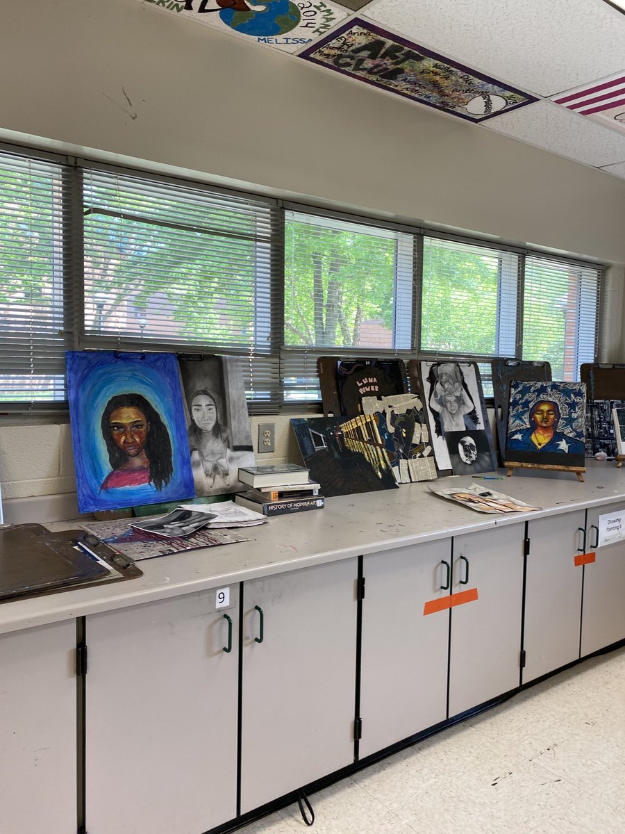 ⁦<a href="/KMHS_ART/">KMHS Art Davis</a>⁩ more fun from art #KMHSmustangart #cobbartrocks #artedga