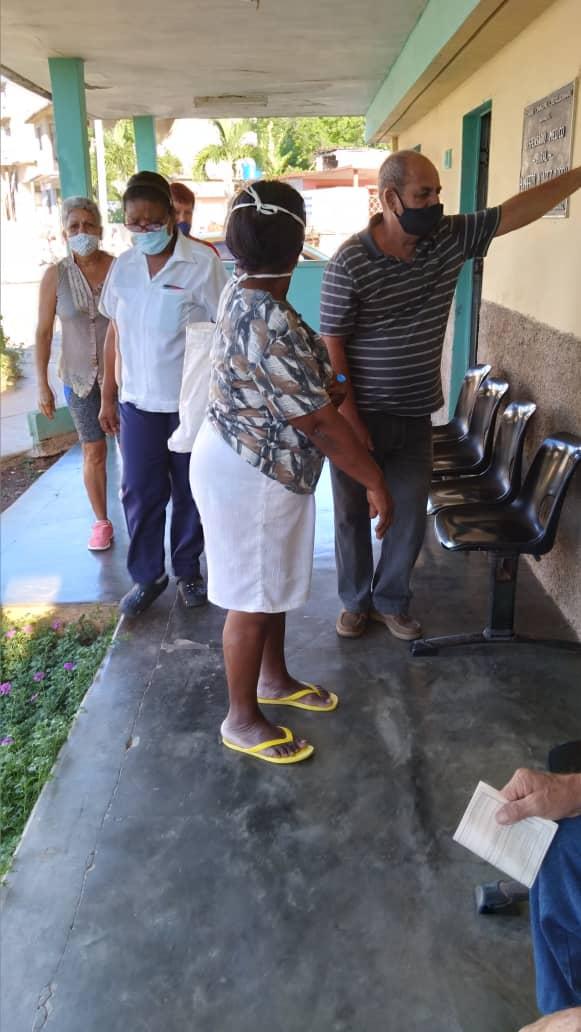 YuniseyG's tweet photo. Intervenciones de salud en nuesyras áreas de salud. El policlinico Humberto Álvarez realiza pesquisa de cáncer de próstata e insuficiencia renal en grupos de riesgo.
#PorCuba #Cardenasenvictoria #Vamoscontodo 
@dms_cardenas @JudithGSerra @MartaMontalvo13 https://t.co/eGOktiFZYV