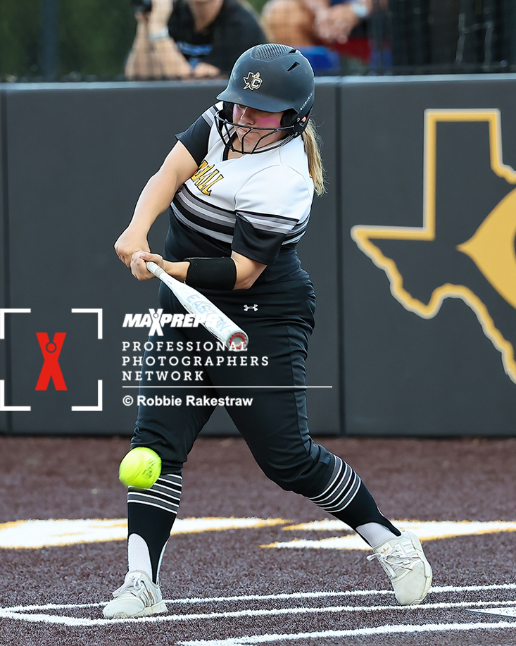 robbierakestraw's tweet photo. MaxPreps pro photos from the @CHS_LP_Softball - Joshua playoff game are up at https://t.co/5H6H4v55bf @preslee_s20 @karmyn_bass @EppersonJodie @Spw4slw @MckinleyHankin1 @CrandallSports @CrandallHS @Gosset41 @dfwvarsity @jackson_lawley https://t.co/aXae7wynPK