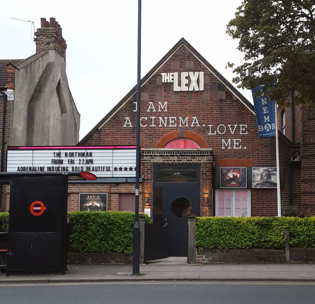LondonersLondon's tweet photo. My 321st #LondonersLondon tip for #CentralLondon - @TheLexiCinema 194b #ChamberlayneRoad, #KensalRise. #London's only #SocialEnterprise #Cinema since 2008. #Volunteer run, consists 2 screens & bars, supports The Sustainability Institute, Lynedoch, #SA. #LetsGuide #UniquelyLondon https://t.co/jS8FXI7pRt